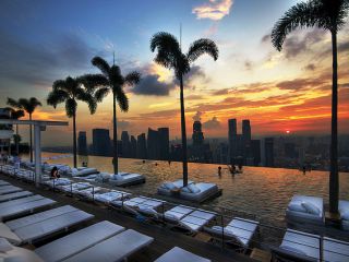 Time freshen up? 7 mind-blowing pools