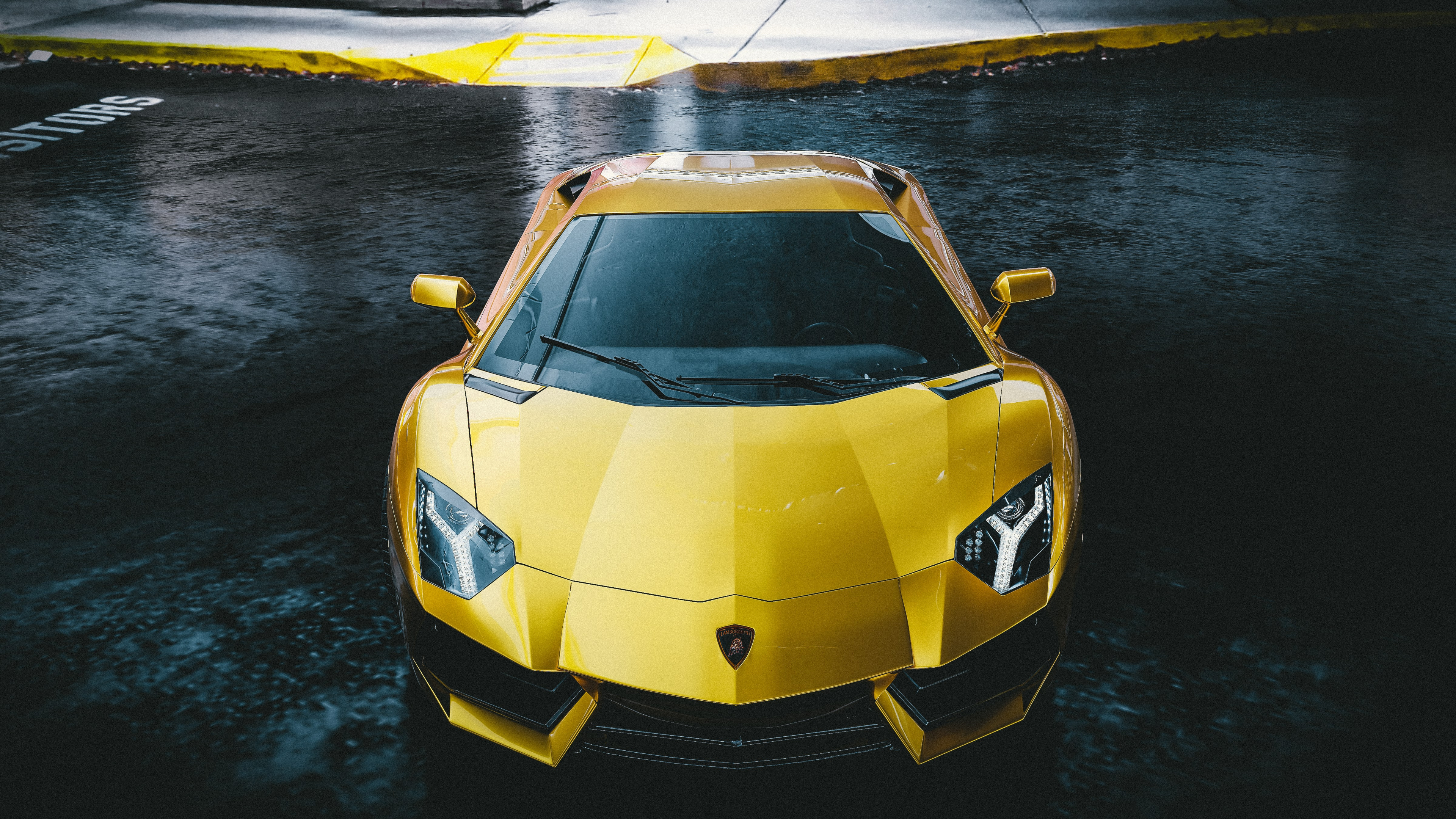 Lamborghini aventador dans Blender cycles render image