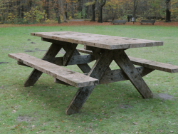 table de pique-nique