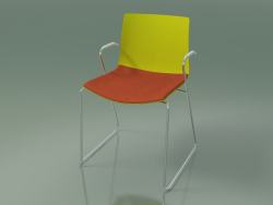 Silla 0454 (en un tobogán con reposabrazos, con una almohada en el asiento, polipropileno PO00118)