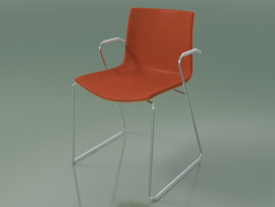 Silla 0327 (sobre rieles con reposabrazos, con moldura frontal, roble natural)