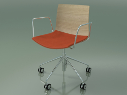 Silla 0300 (5 ruedas, con reposabrazos, con una almohada en el asiento, roble blanqueado)