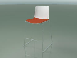 Tabouret de bar 0304 (sur un traîneau, avec un oreiller sur le siège, polypropylène PO00101)